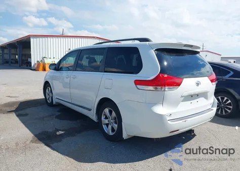 2013 Toyota Sienna Le V6 8 Passenger from USA, damaged, VIN 5TDKK3DC7DS350320